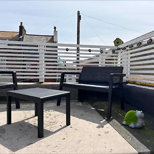 Bond Street Retreat , Brighton United Kingdom