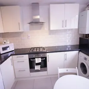 Double Near Canary Wharf 32 , London United Kingdom