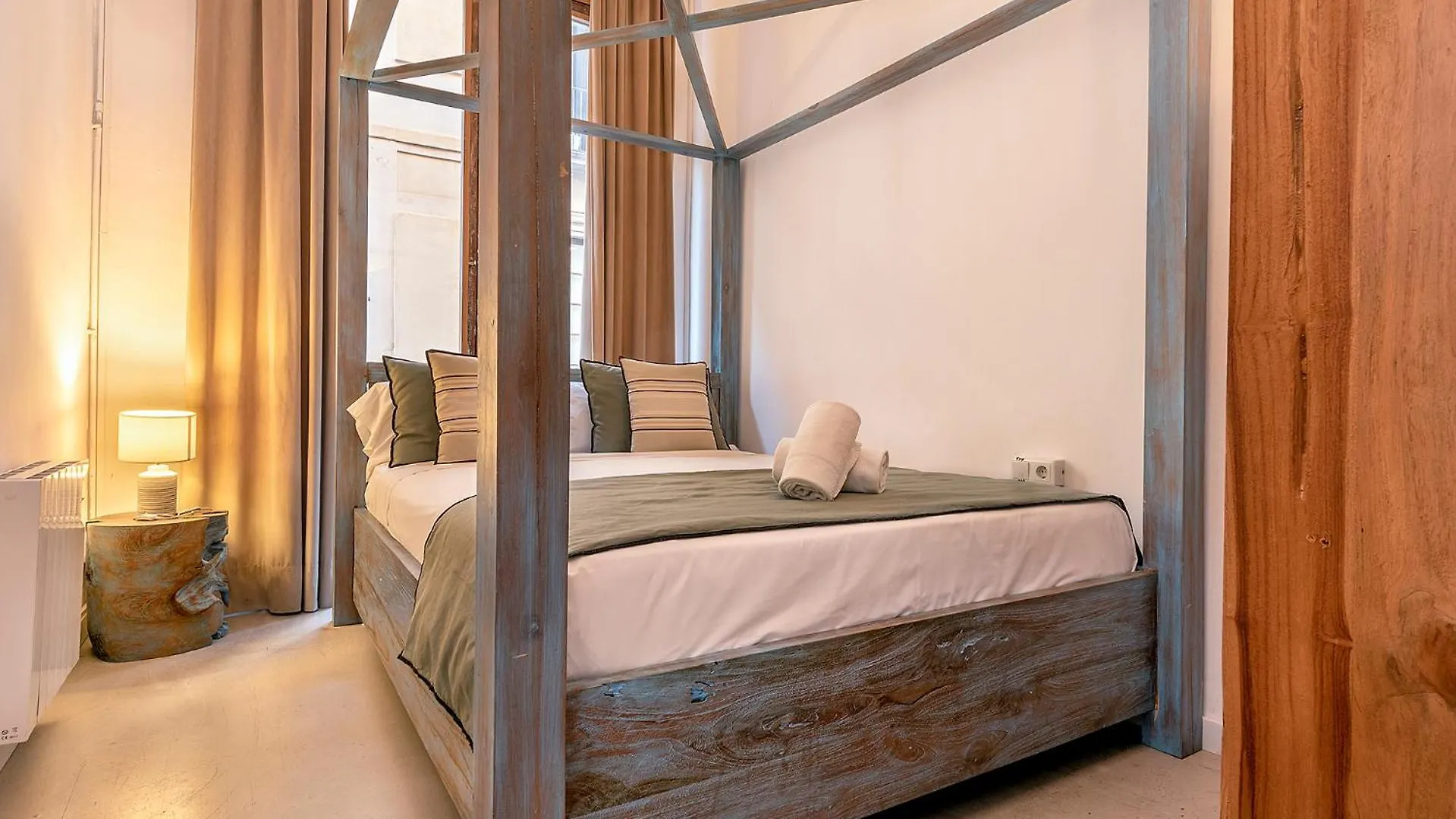 La Guarida Suites Barcelona Apartment