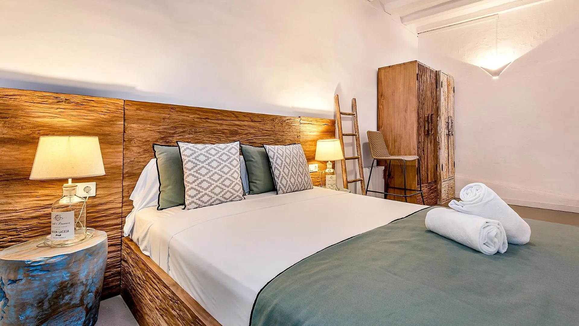 Apartment La Guarida Suites Barcelona Spain