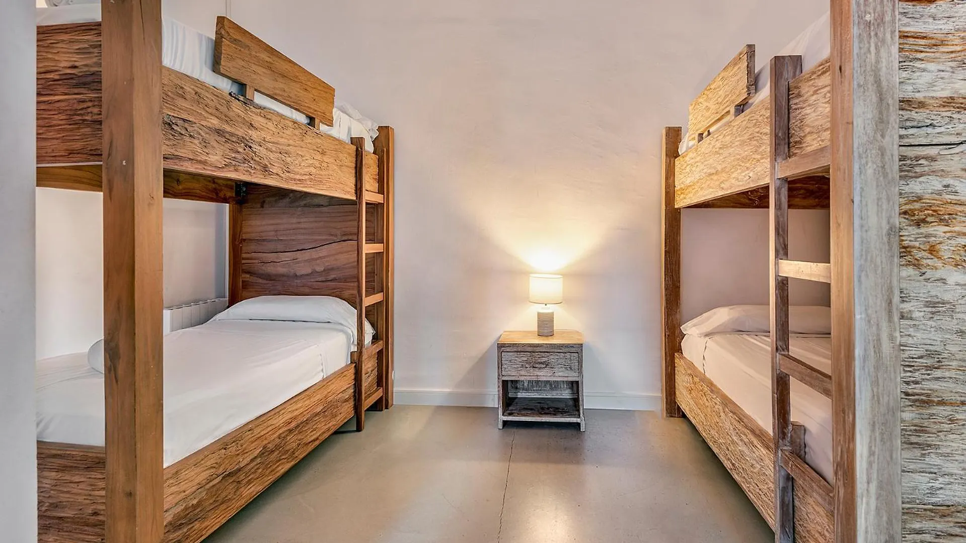 La Guarida Suites Barcelona 0*,
