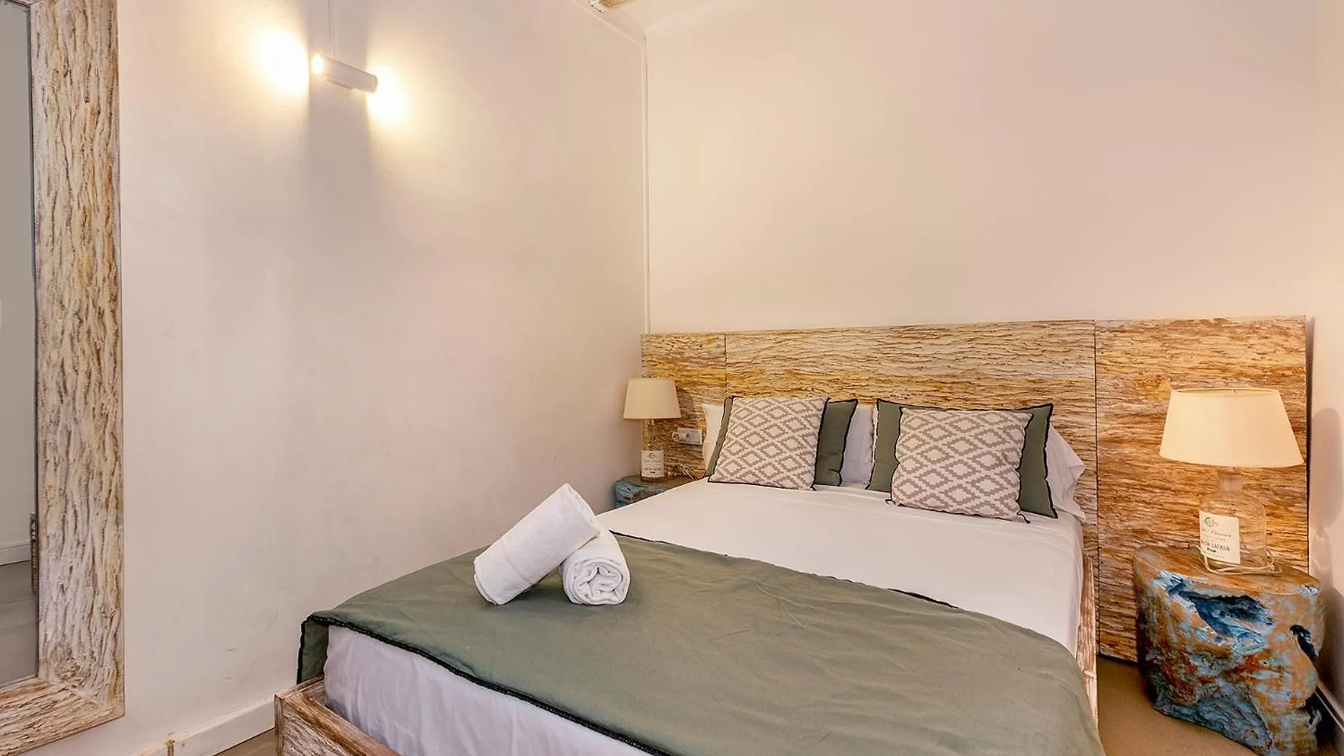 La Guarida Suites Barcelona Spain